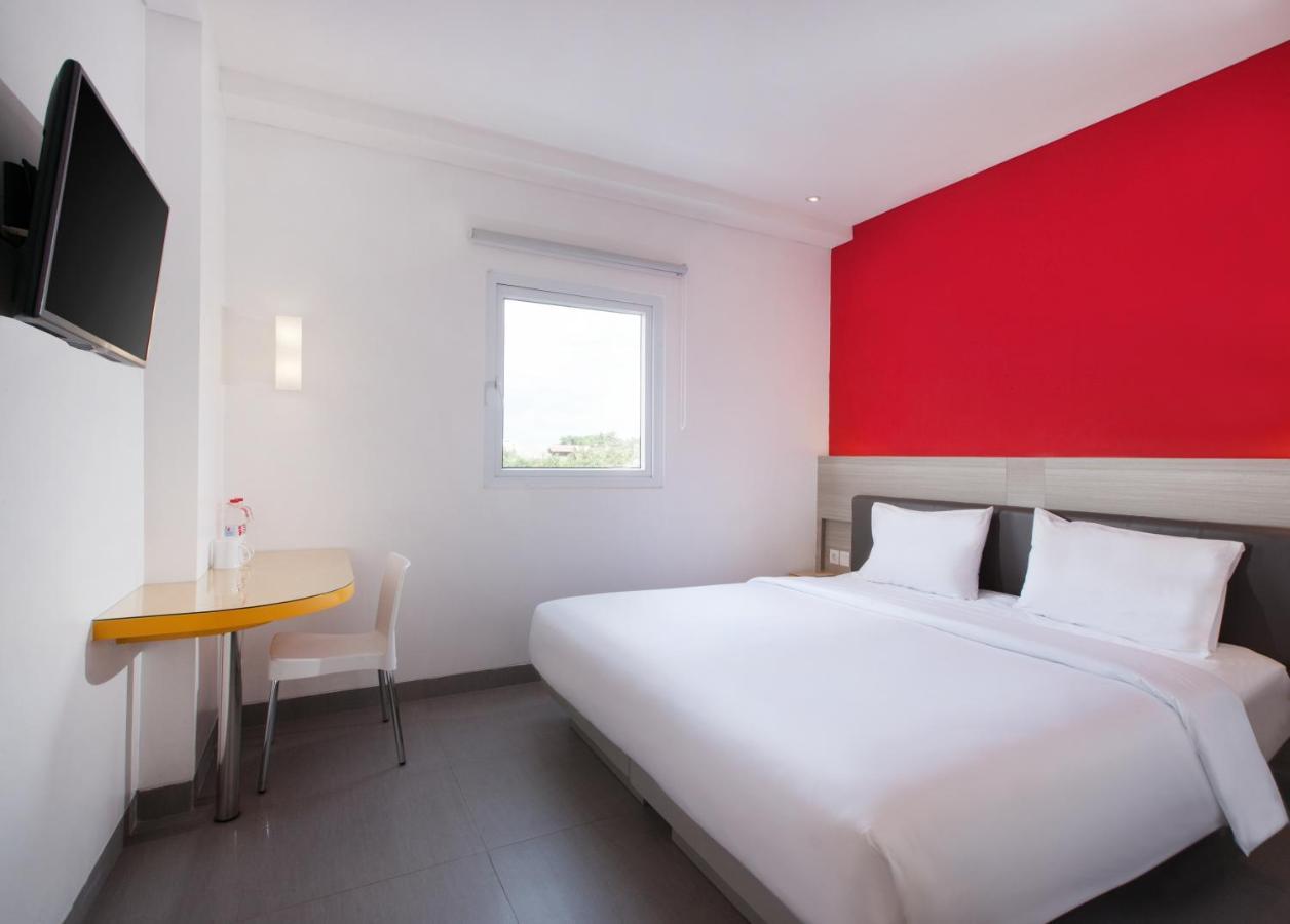 Amaris Hotel La Codefin Kemang Jakarta Exterior foto