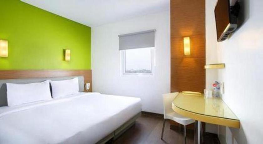 Amaris Hotel La Codefin Kemang Jakarta Exterior foto